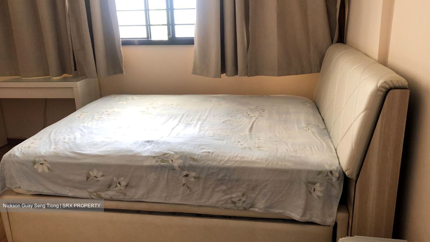 Blk 556 Jurong West Street 42 (Jurong West), HDB Executive #519947841